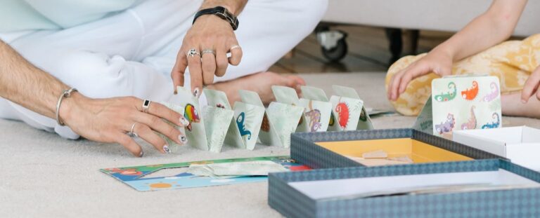 Jeu carte société table famille amis